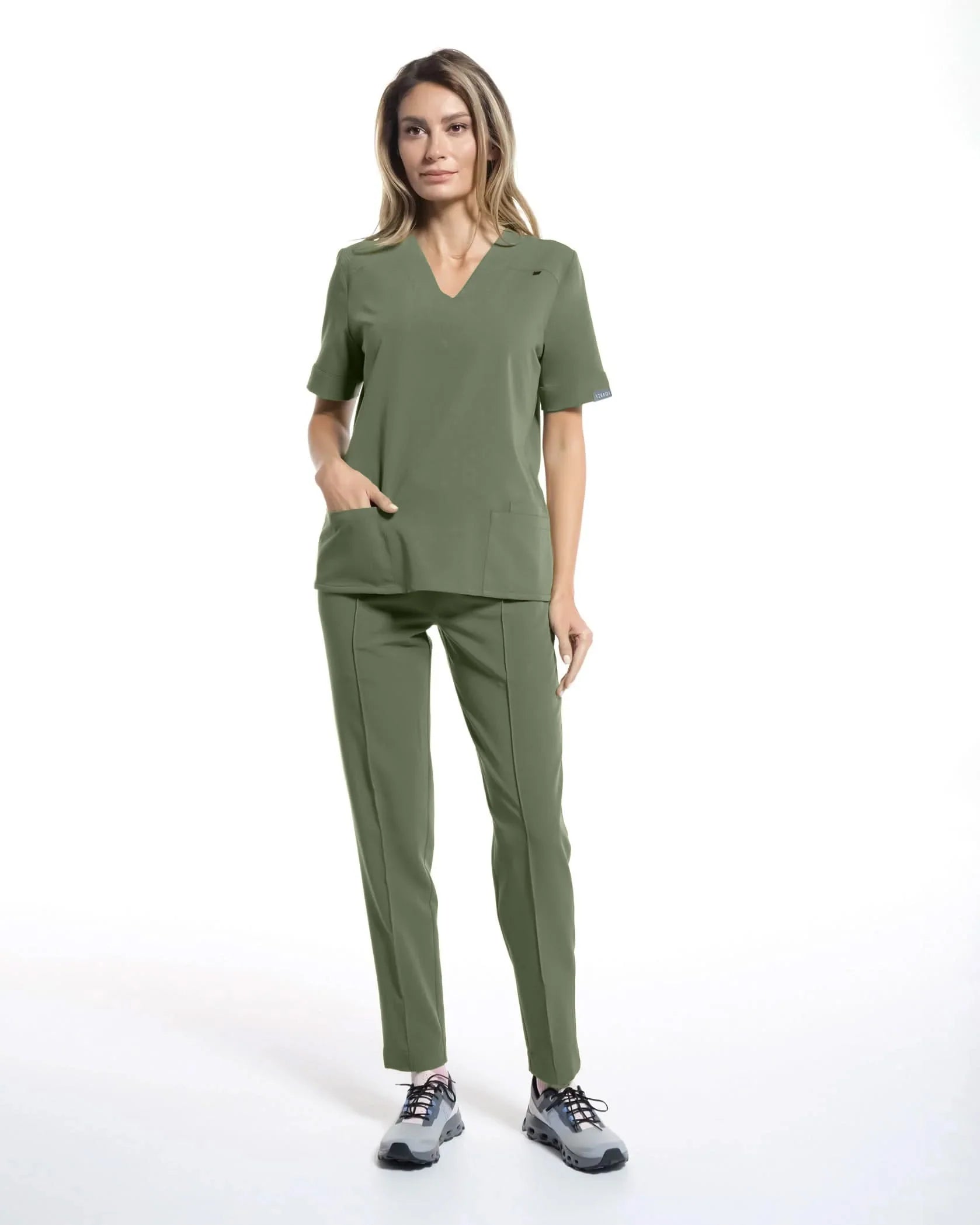 Costum medical CLASIC Olive - Vedere frontala