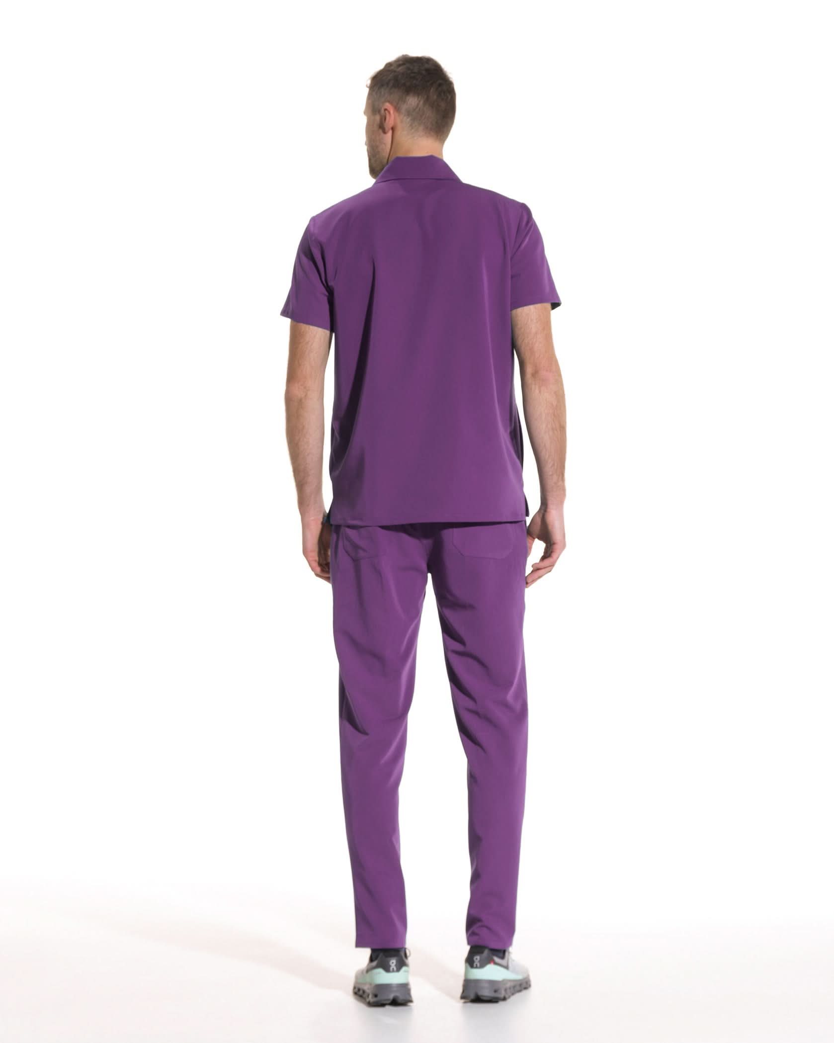 Bluza medicala barbati COS plum - 1zero1.ro