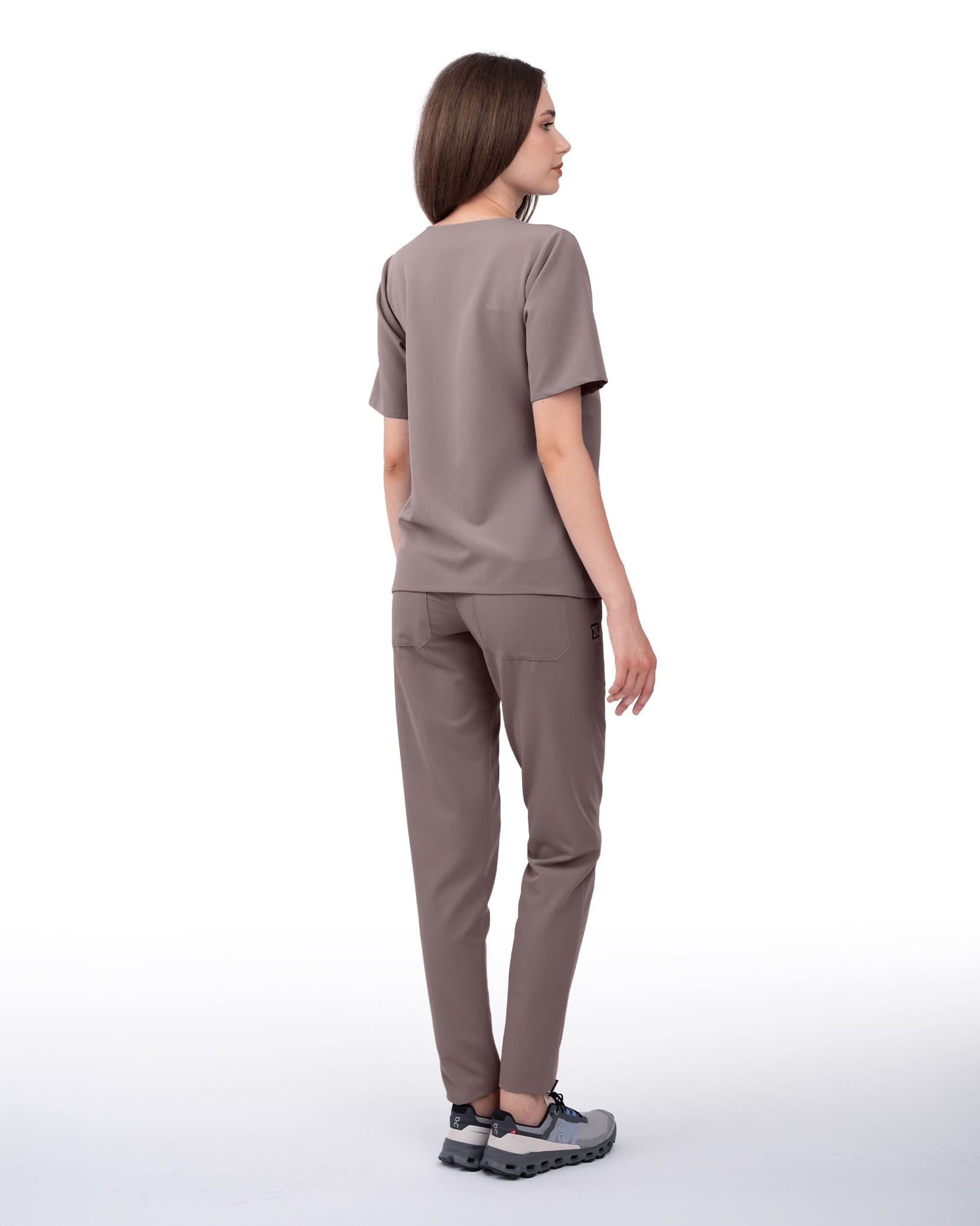 Bluza medicala ANAIS mocha - 1zero1.ro