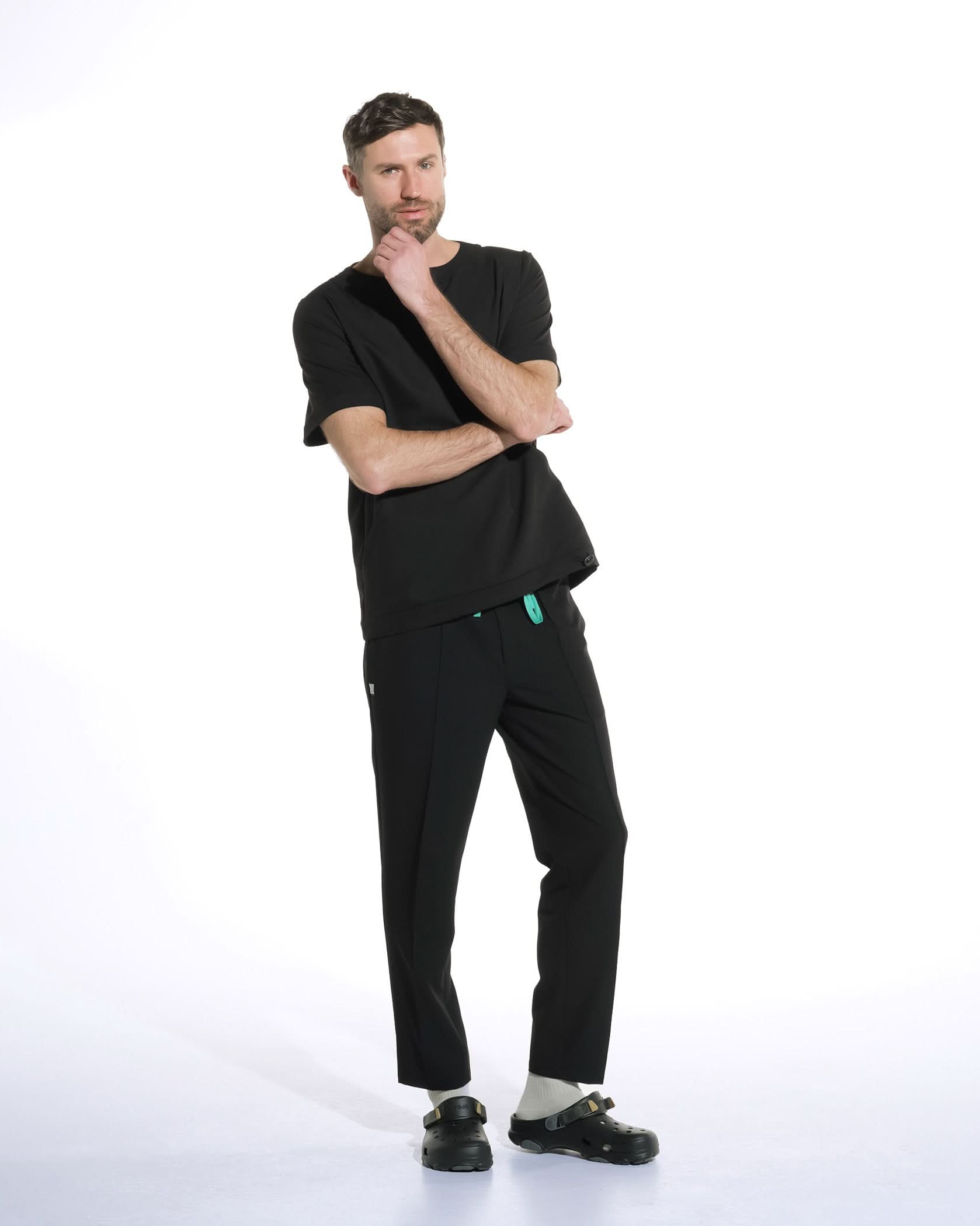 Bluza medicala barbati EVER negru - 1zero1.ro