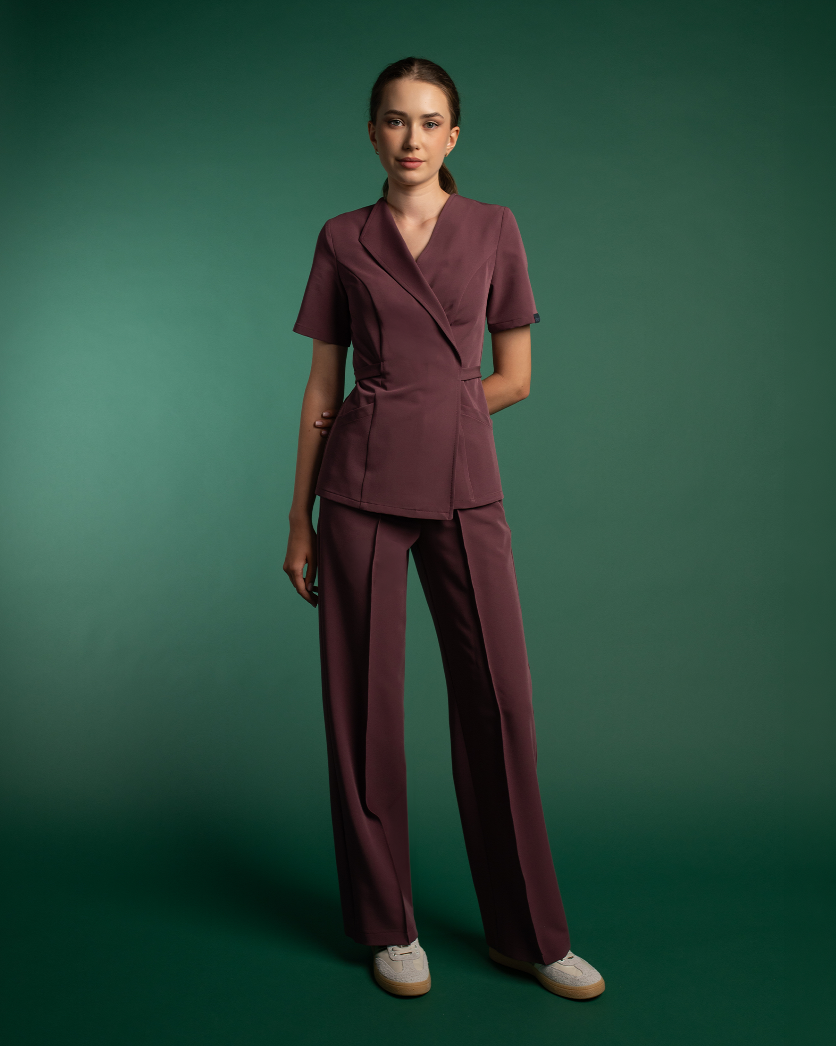 SIENA bluza medicala grape - Detalii close up