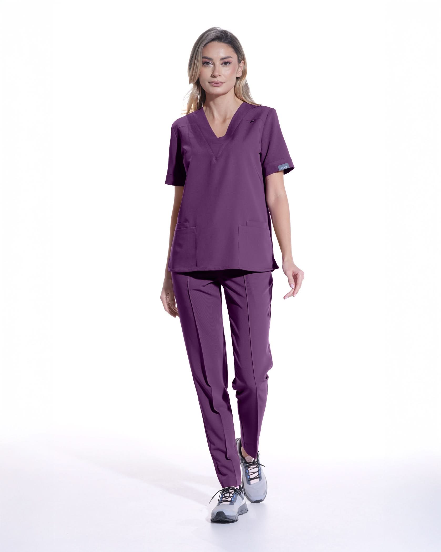 Costum medical CLASIC Plum - Vedere frontala
