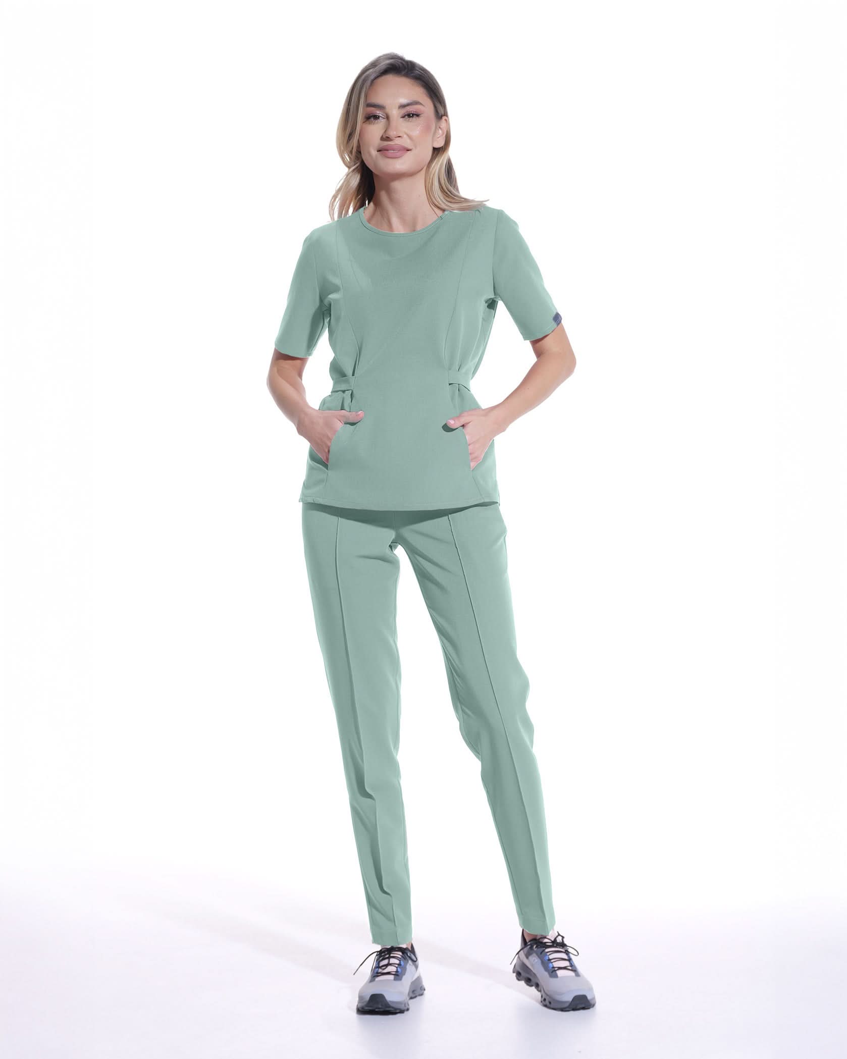 Costum medical CONTOUR Jad - Vedere frontala