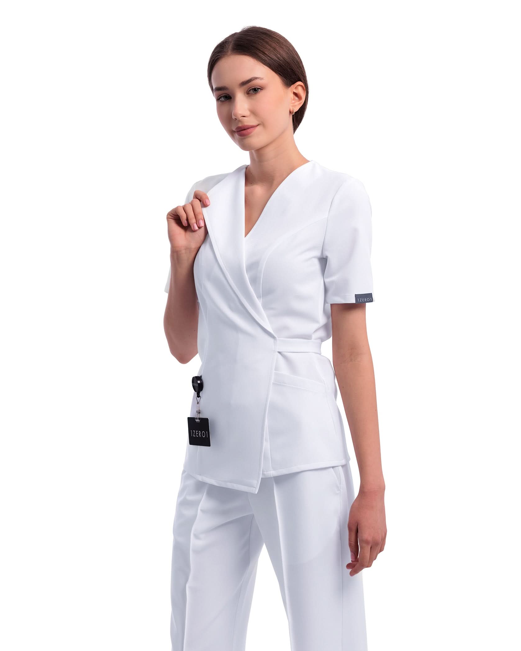 Costum medical STUDIO Alb - Detalii close up