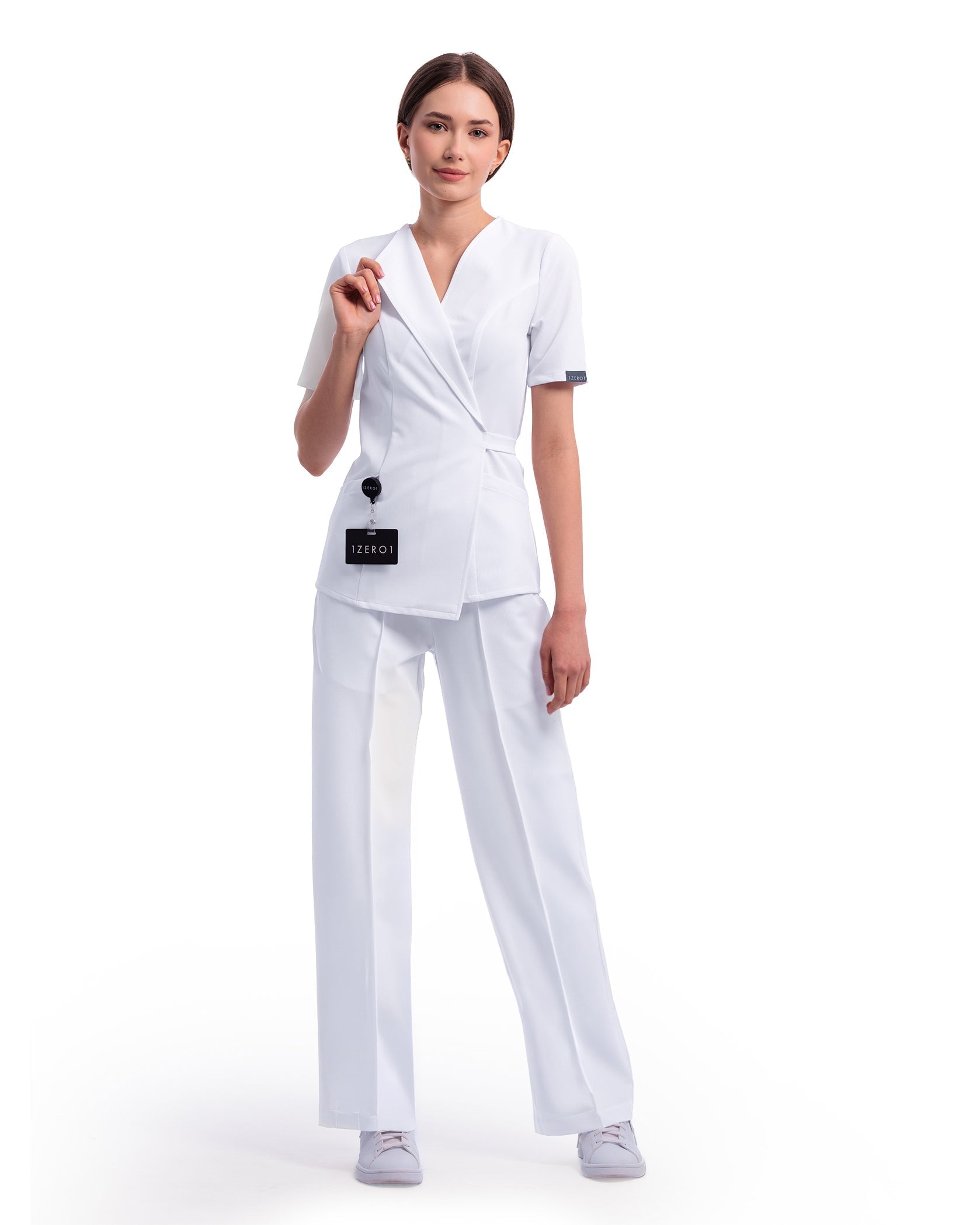 Costum medical STUDIO Alb - Vedere frontala