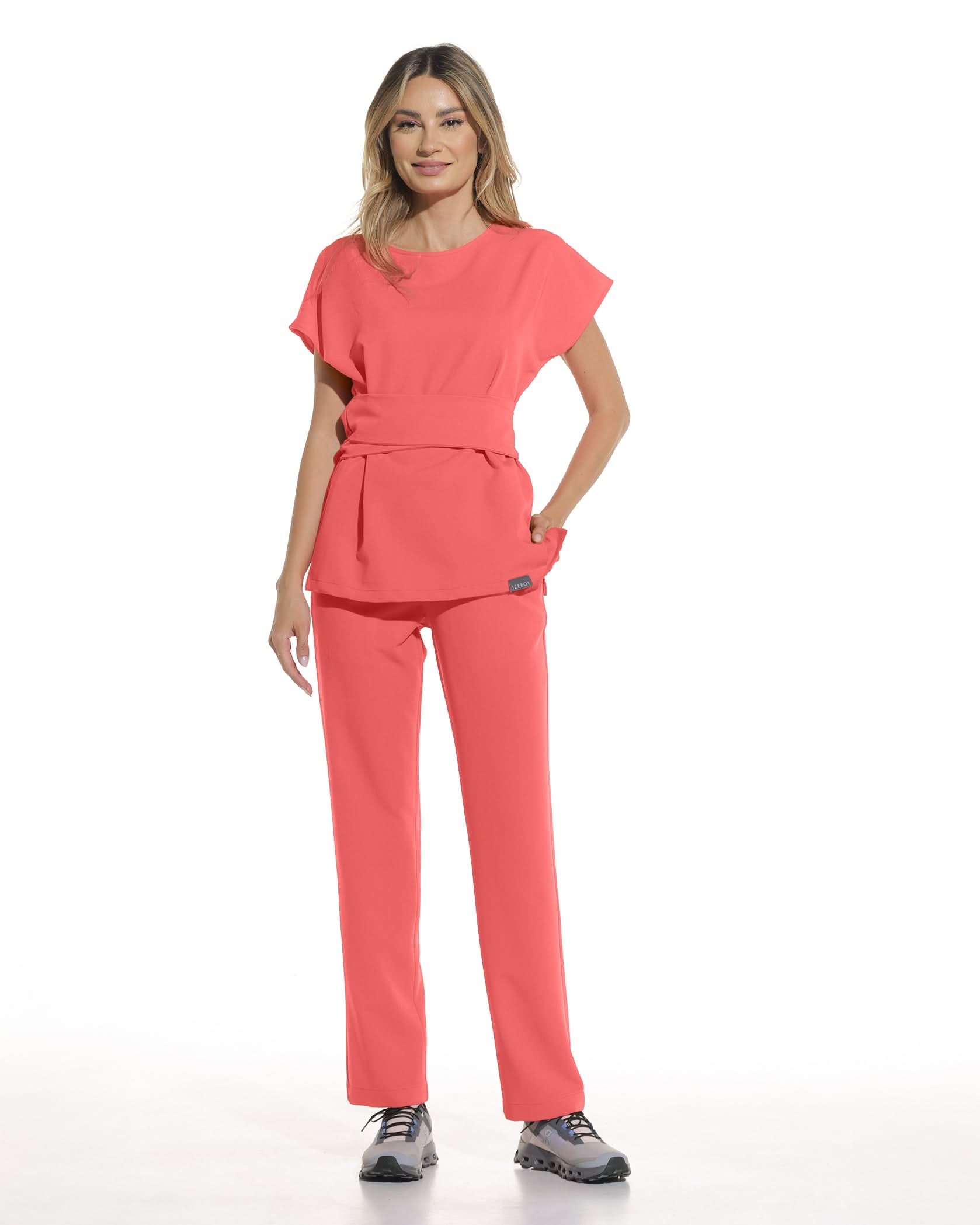 Costum medical STYLE Salmon - Vedere frontala