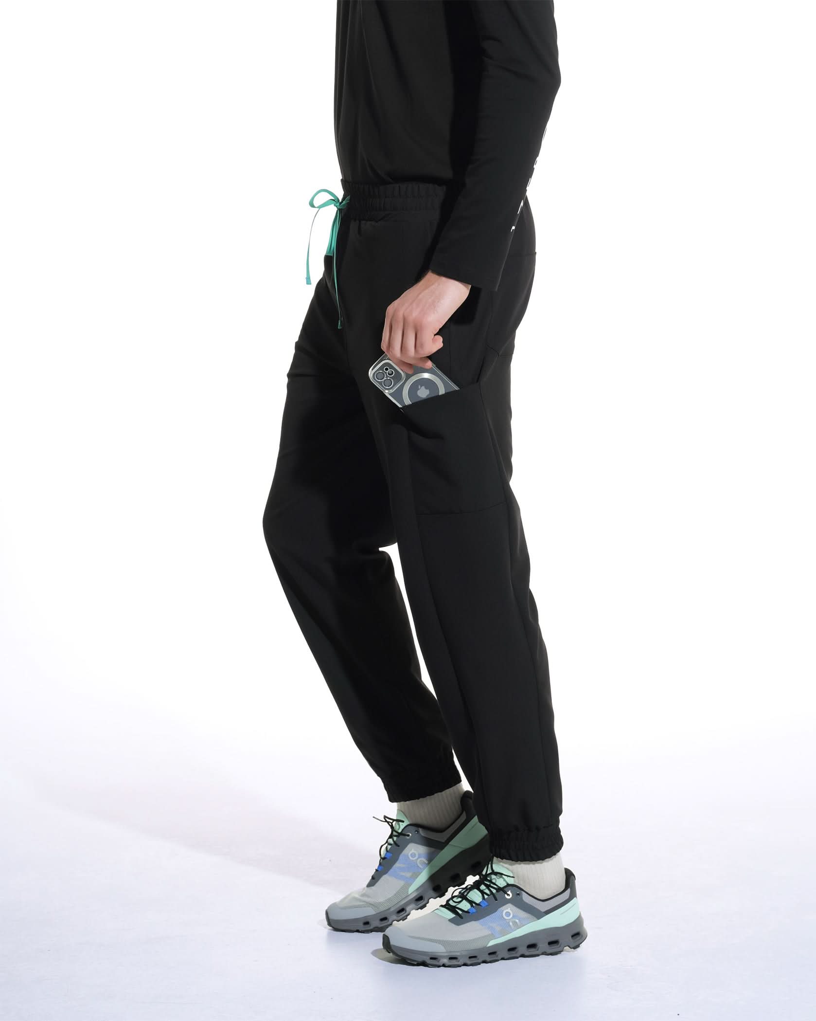 Pantaloni medicali barbati UTILITY negru - 1zero1.ro