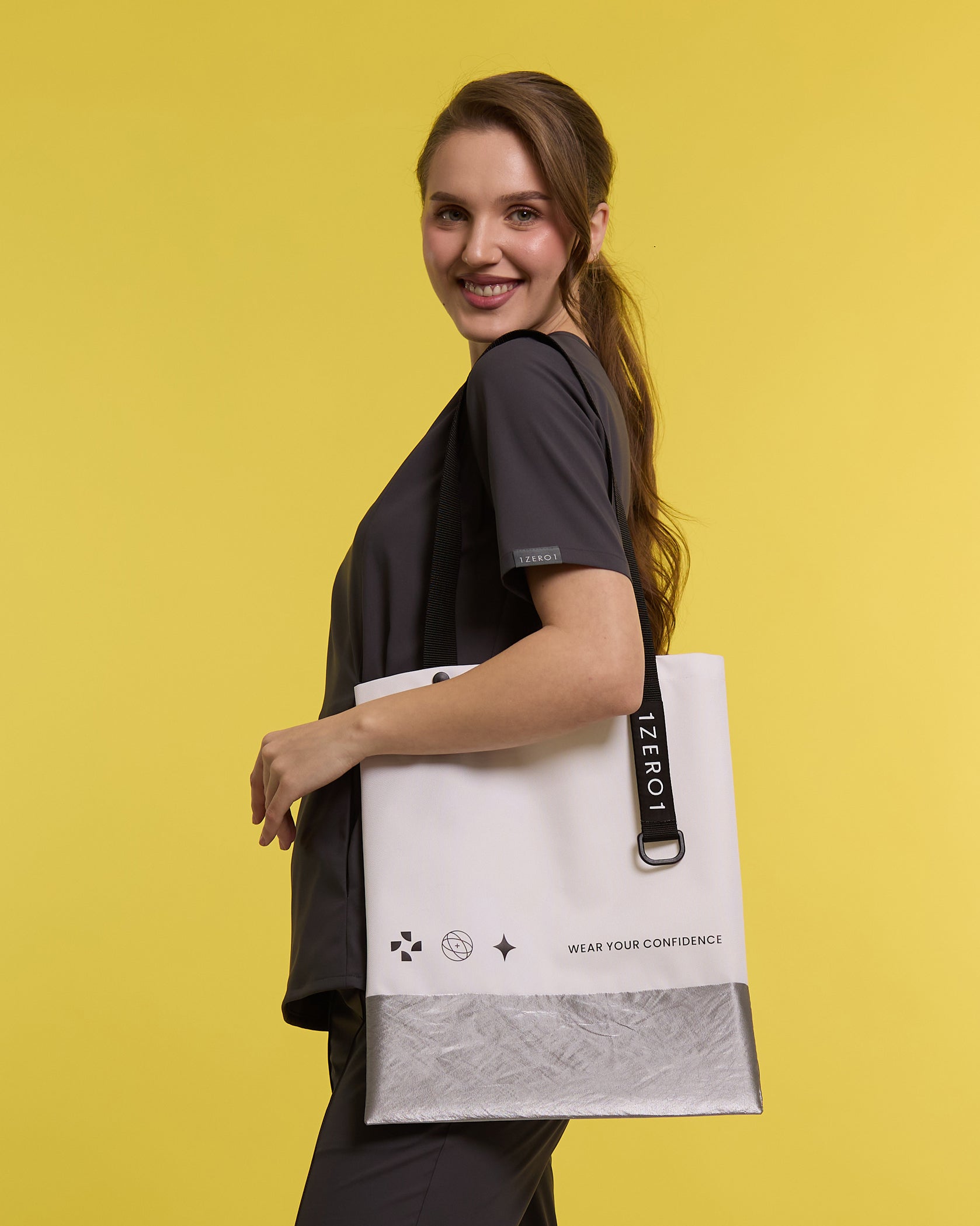 TOTE BAG - Detalii close up