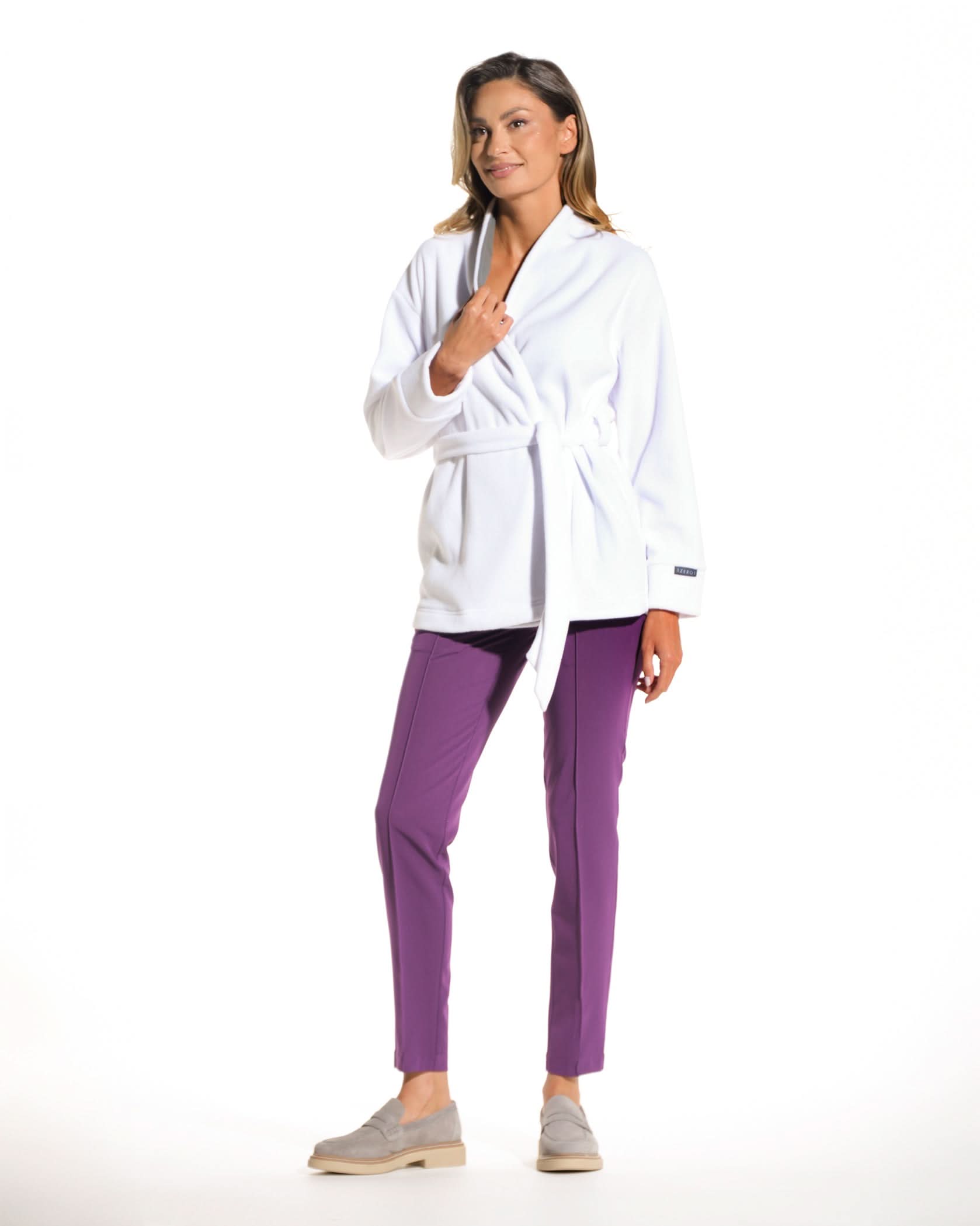 Halat medical dama LOTUS alb - Vedere frontala