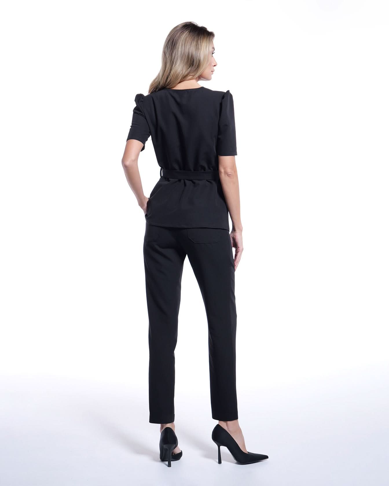 Bluza medicala MIRA negru - 1zero1.ro