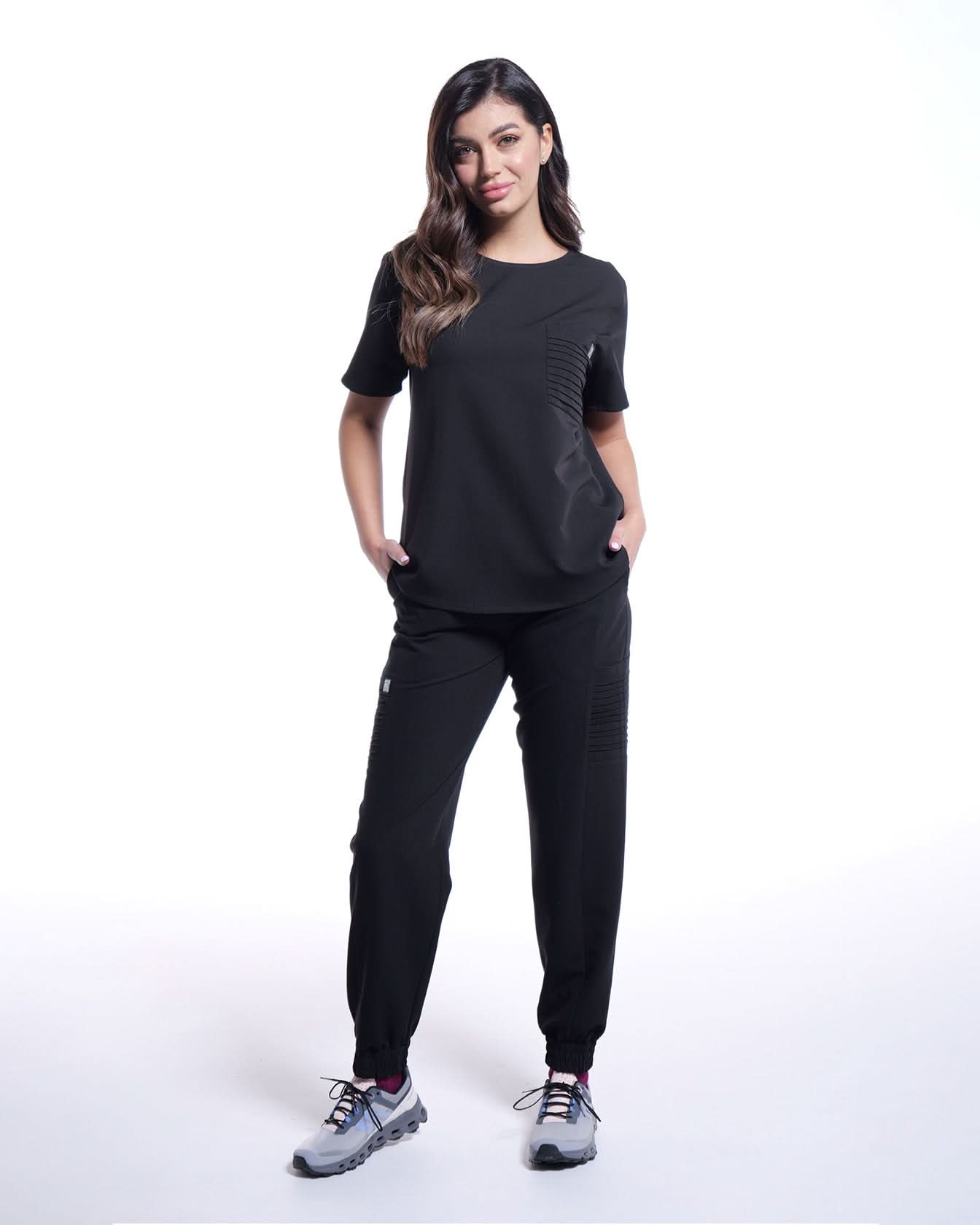Bluza medicala NEVIA negru - 1zero1.ro