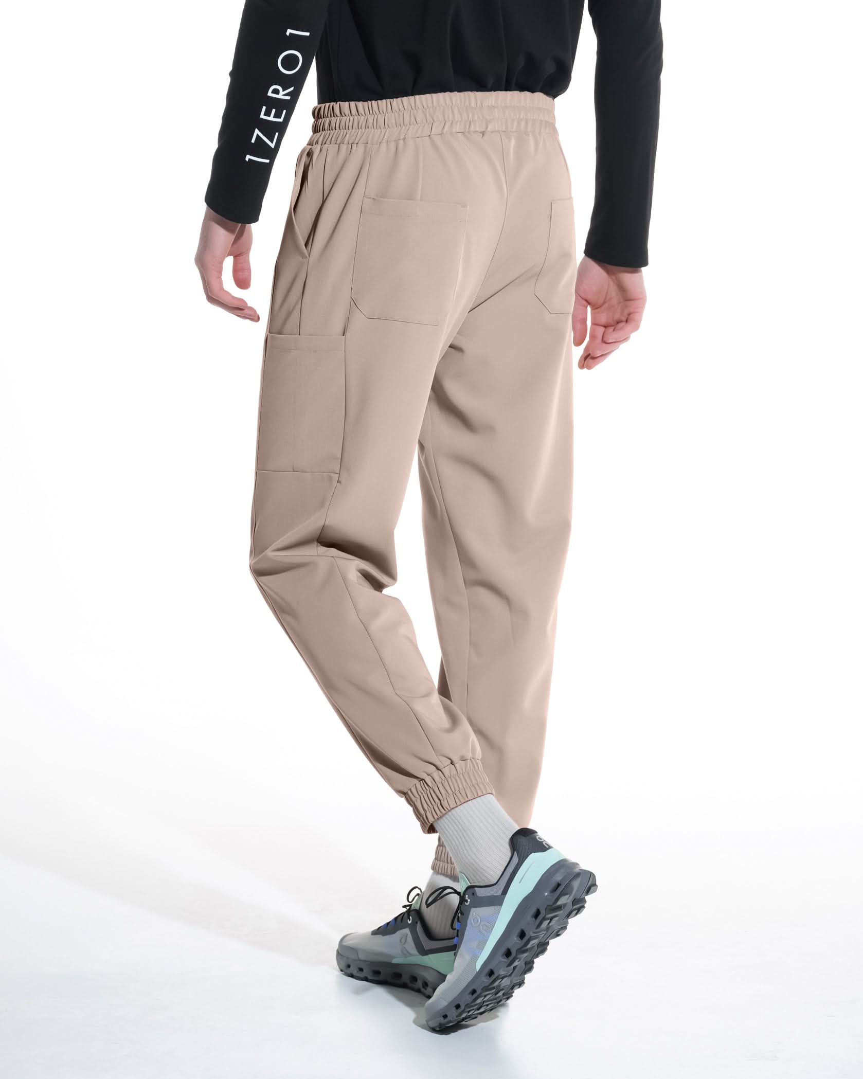 Pantaloni medicali barbati UTILITY latte - 1zero1.ro