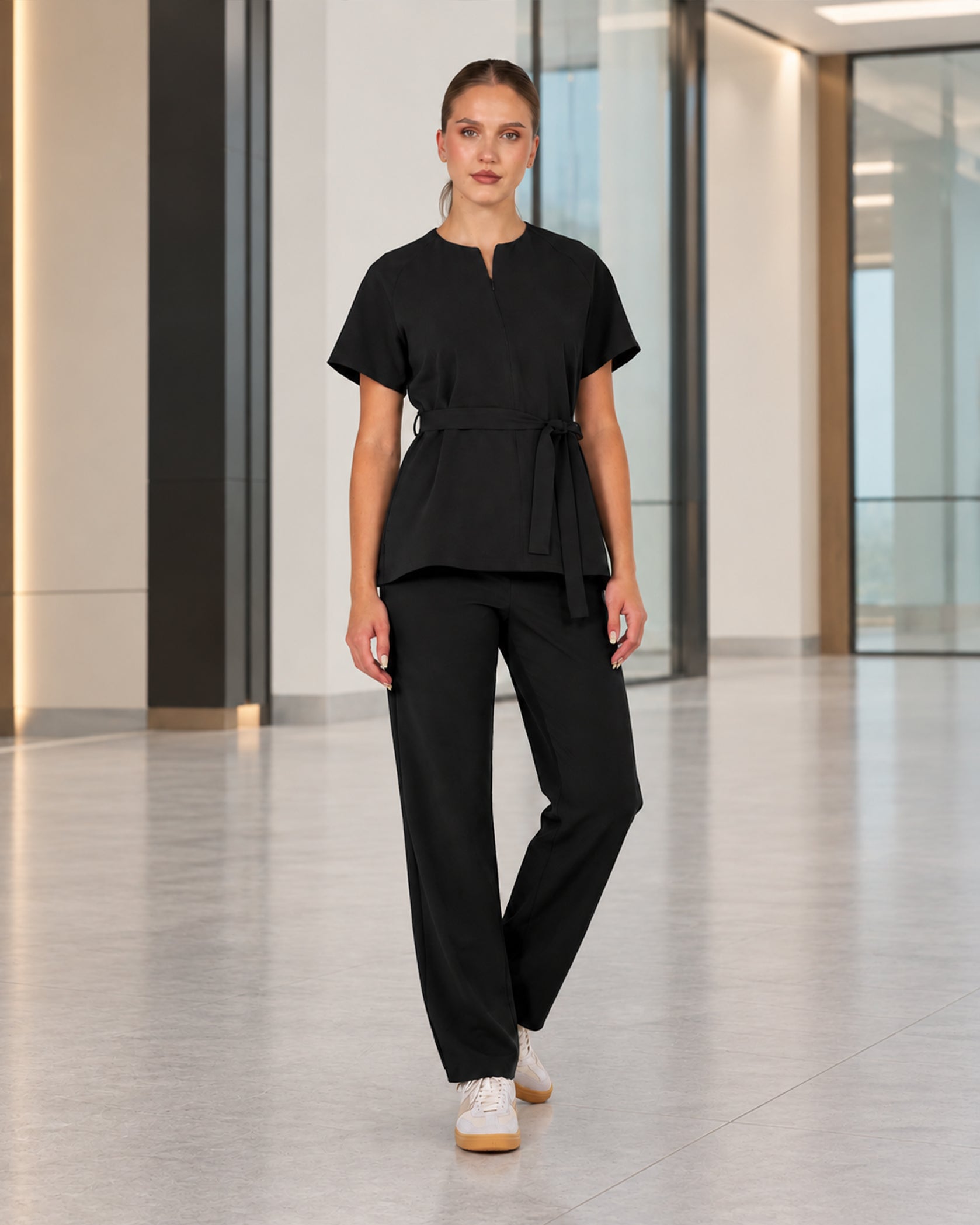 TRINA bluza medicala negru - Detalii close up