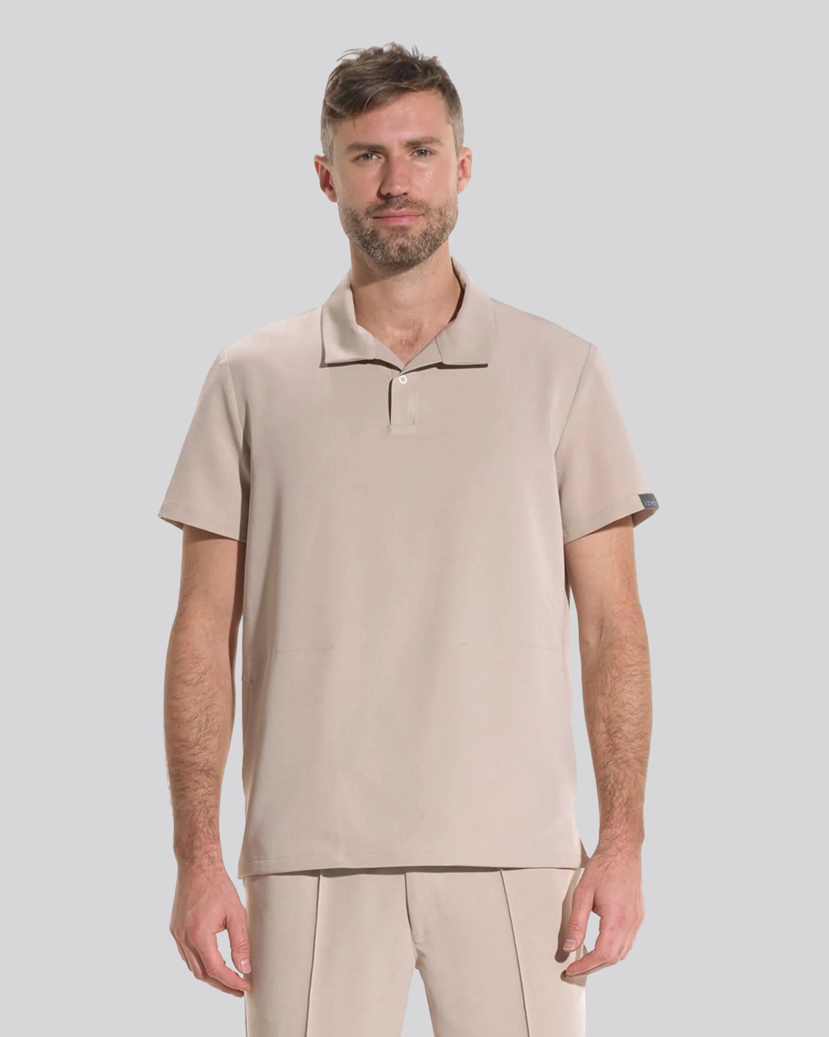 COS bluza medicala latte - Vedere frontala