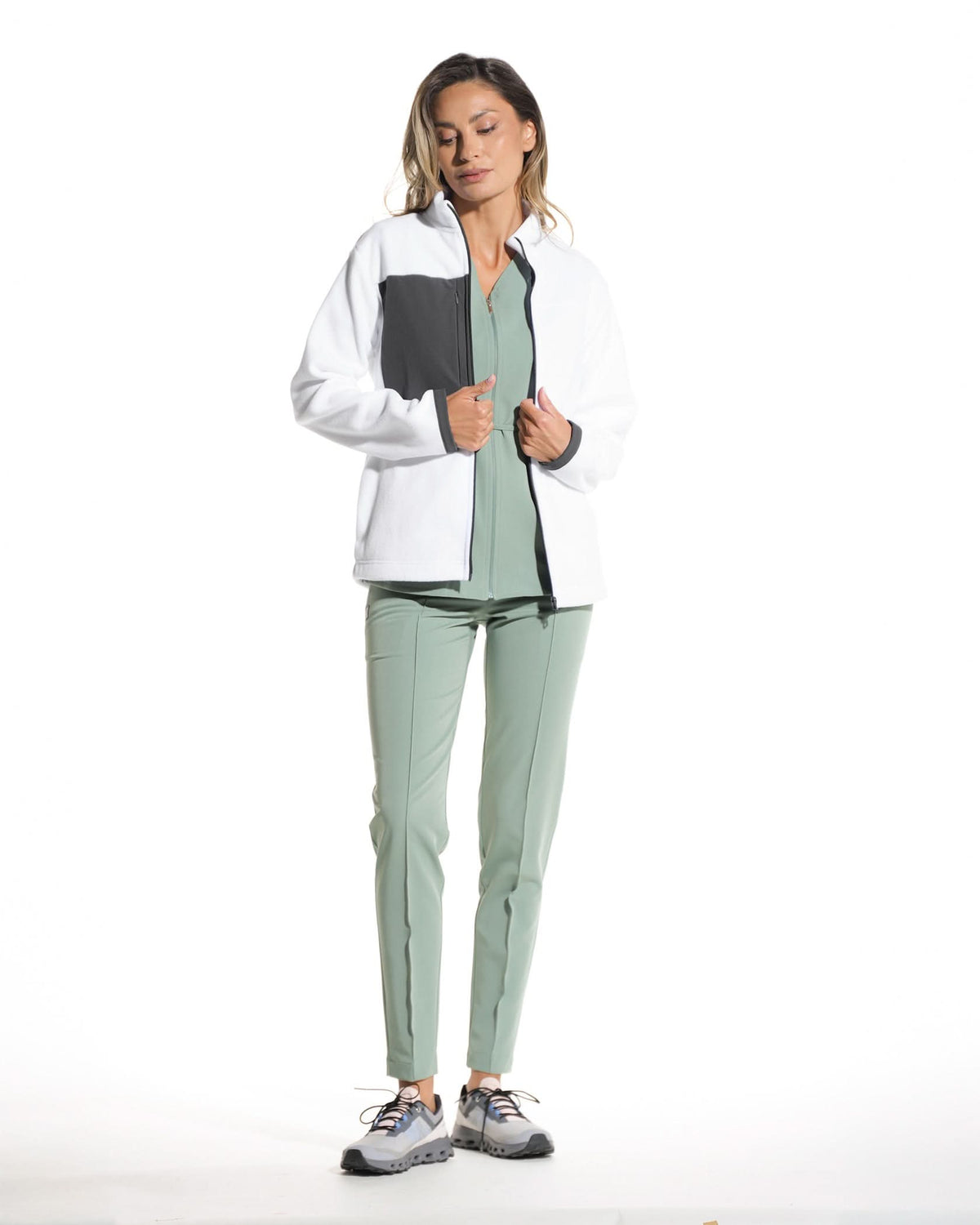 Jacheta medicala dama CLOUD alb