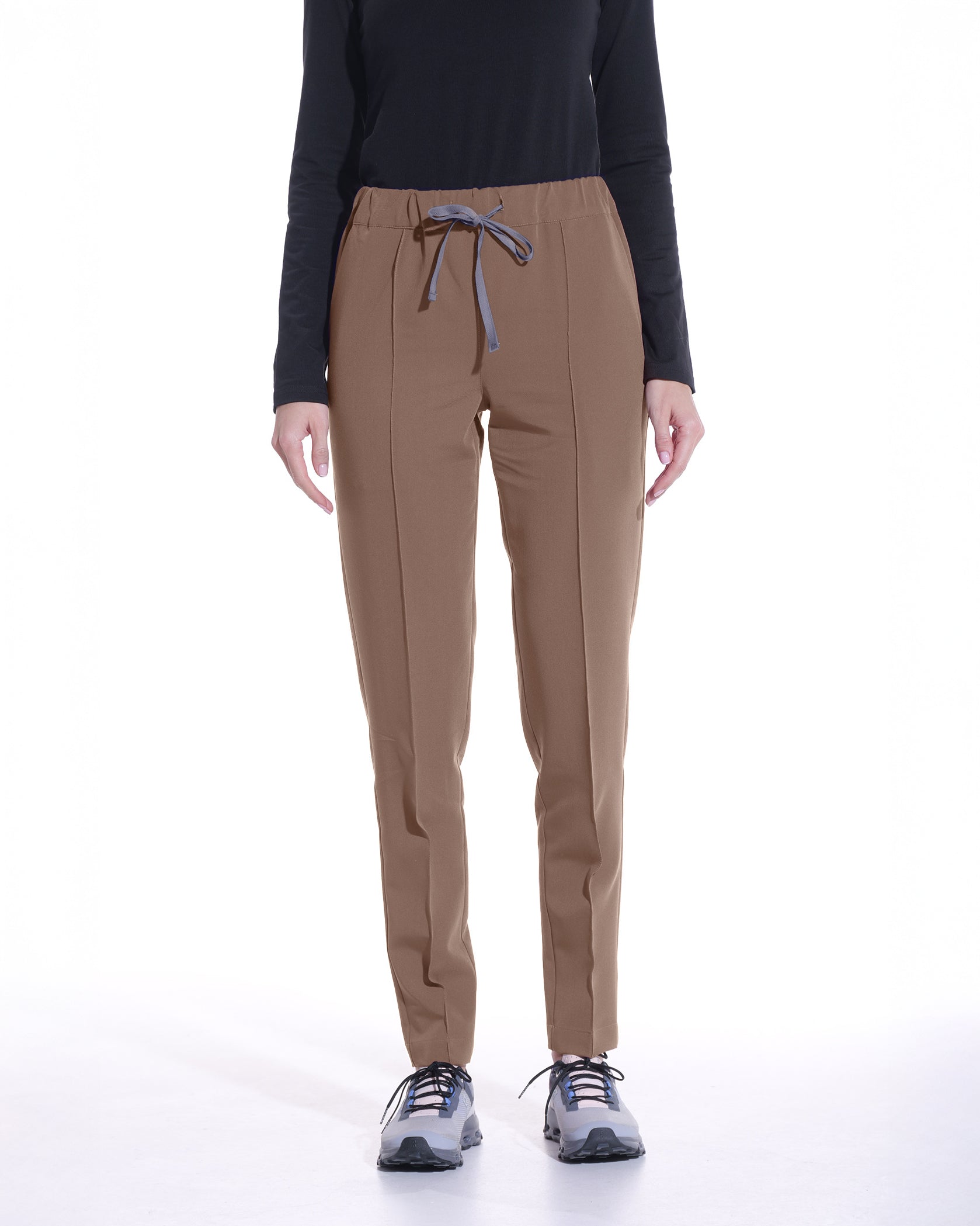 NORMA pantaloni medicali cappuccino - Detalii close up