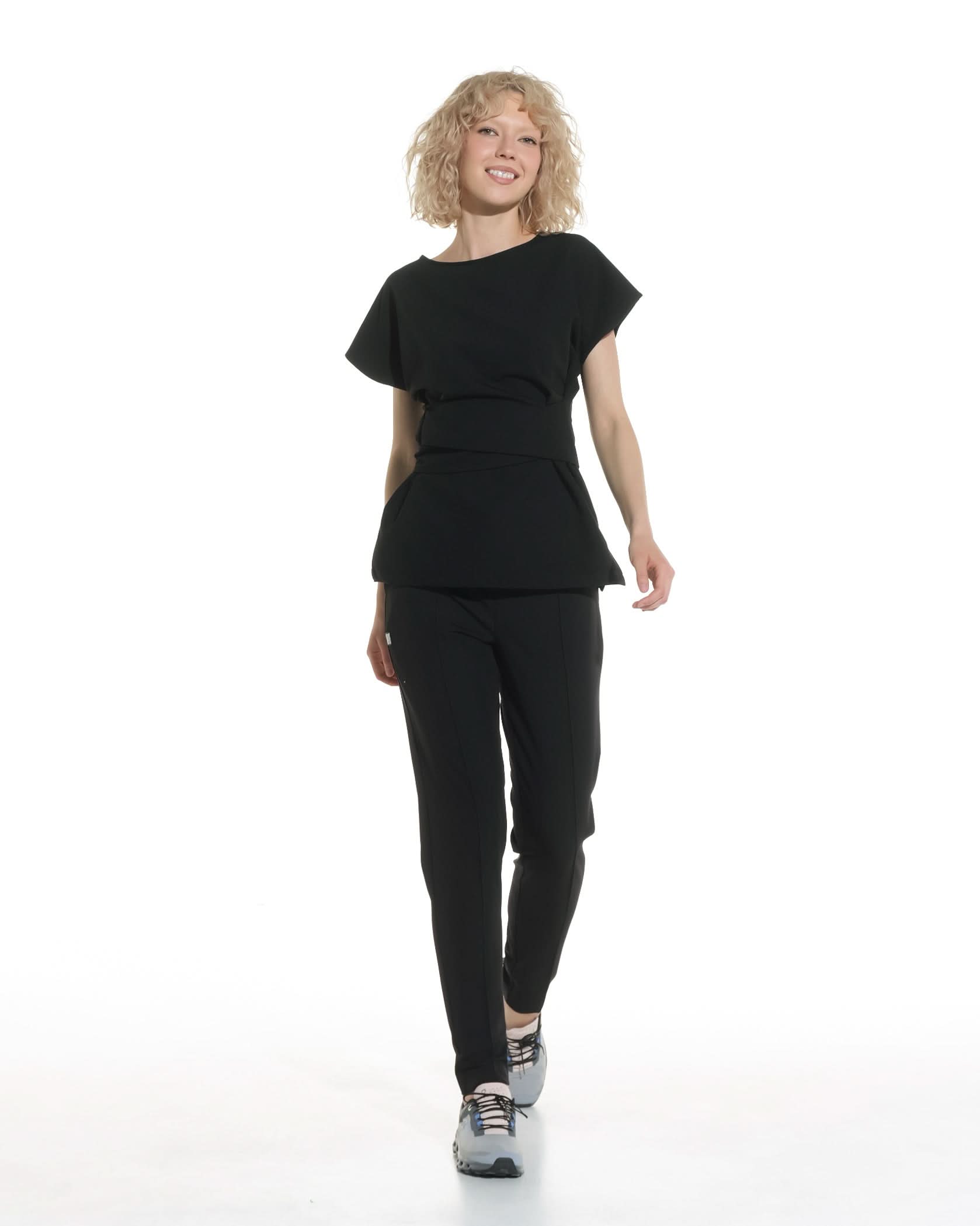 Bluza medicala CELESTE negru - 1zero1.ro