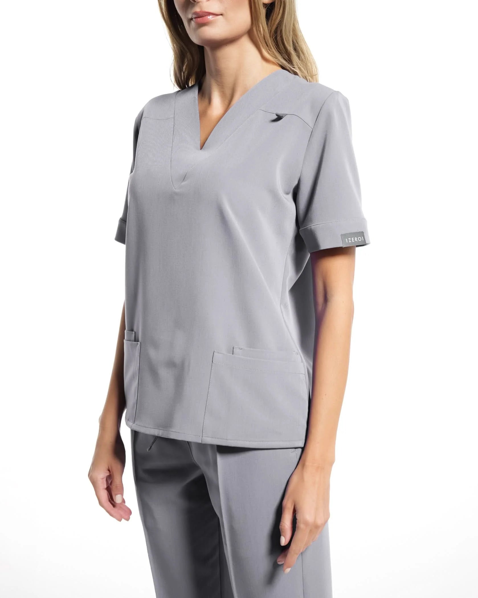 Costum medical CLASIC Gri - Detalii close up