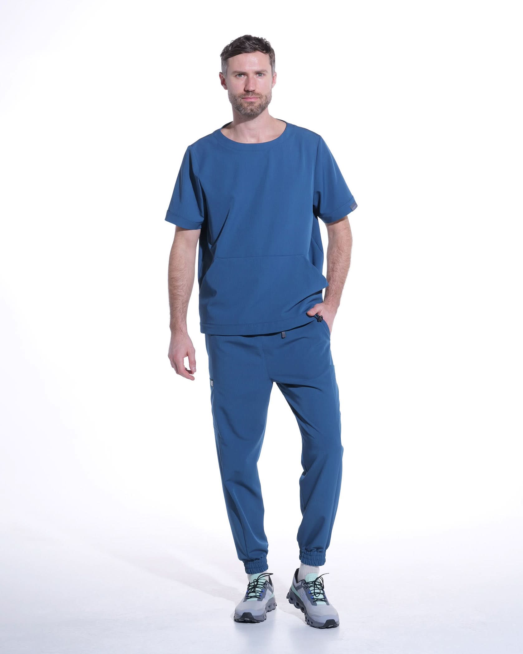 Pantaloni medicali barbati UTILITY marine - 1zero1.ro