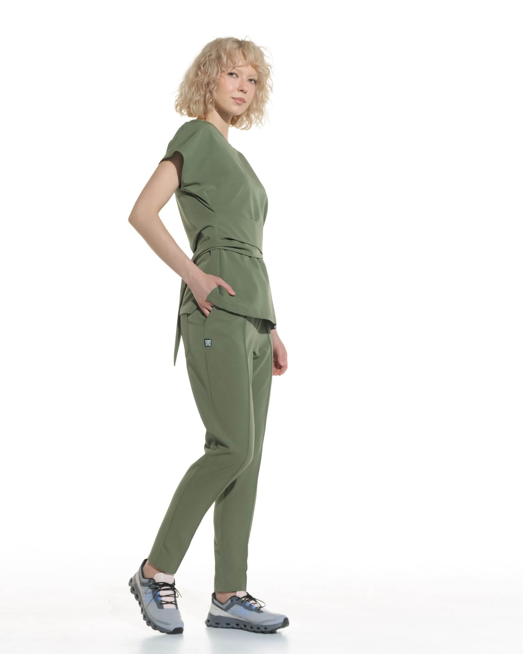 Bluza medicala CELESTE olive - 1zero1.ro