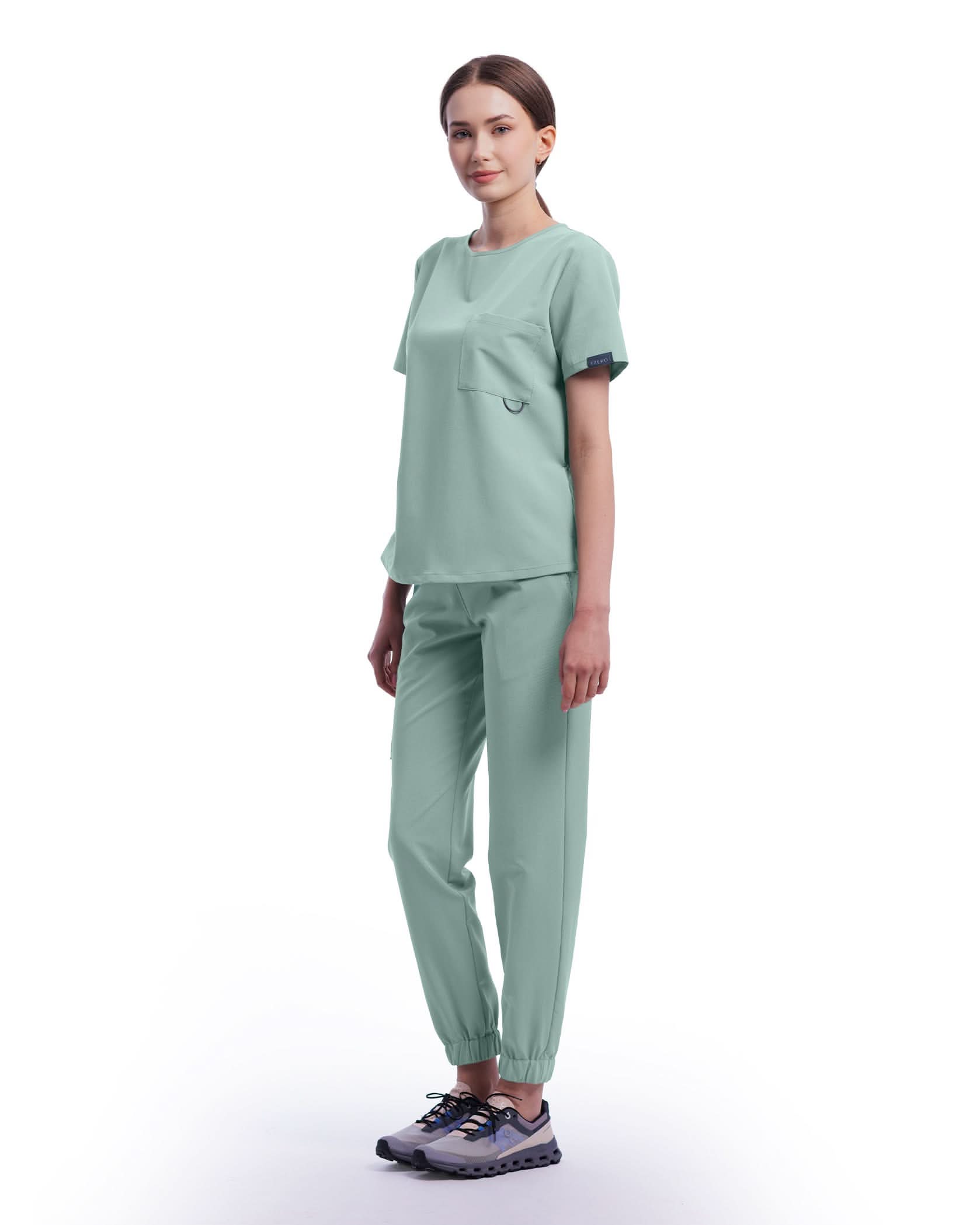 Costum medical ACTIVE Jad - Vedere frontala