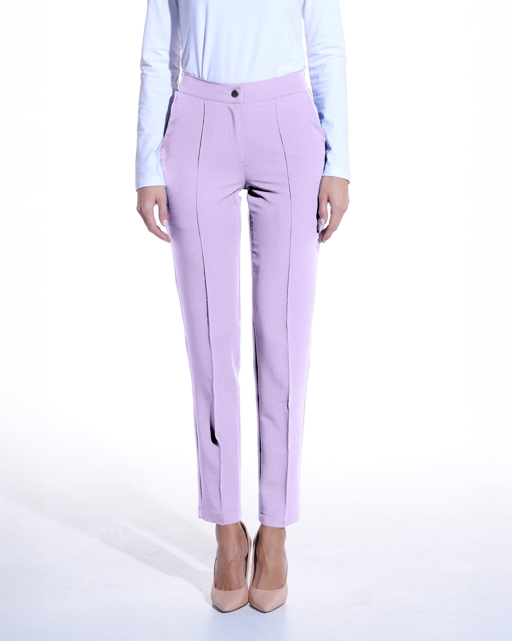 NOVUM Lila Arzthose - Detail Nahaufnahme